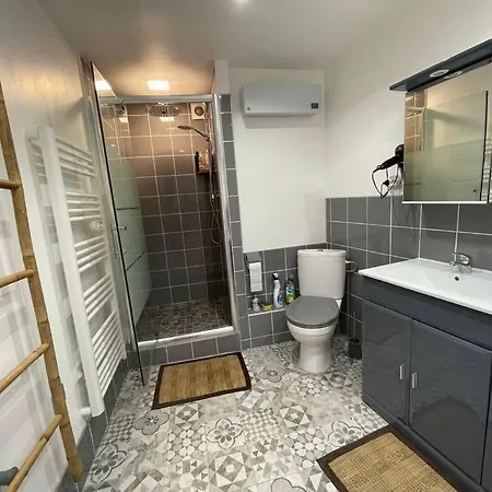 Maison De Village Peret